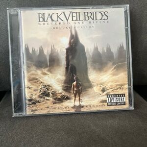 Black Veil Brides Wretched and Divine Deluxe Edition CD